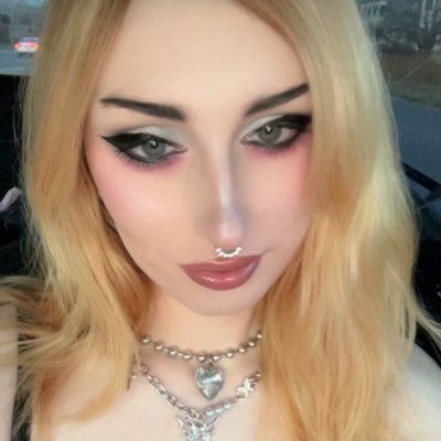 _hyperflop_'s profile picture. trans girl 🏳️‍⚧️ porn slut 🥵 • top 3.5% • supplier of girlcock • sext with me on OF, and get access to my full videos!! • nsfw MDNI • click here ⬇️