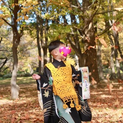 re0000000re's profile picture. 94👩🗼22/3/27👶23/8/22幼稚園と自宅保育🌸次男(卵.乳.犬.ダニアレルギー😭) 🍖🎣⛺️🧶🍜🍰