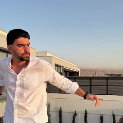 Alrigeb's profile picture. Humble.