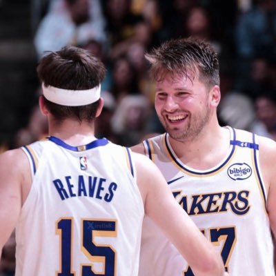 OdioaTaylor_'s profile picture. amén y vuelta a lo de antes