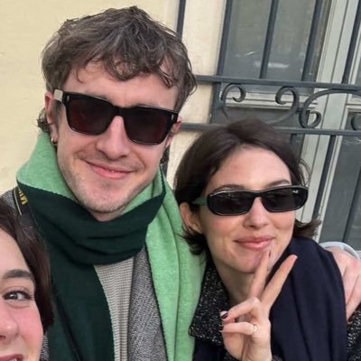 mvstbelove91's profile picture. 18 || ࿔*:･ﾟ☕ #filmtwt 🌿. . . @NiallOfficial 🌻࿐ ❝ the idea you had of me, who was she? ❞ 🪐 MBF !!! @ joshographee 📷 @RoseGrayIT