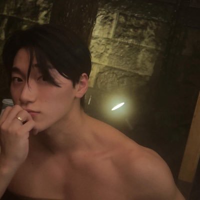 andreithewOrld_'s profile picture. CLUB IC:AR:US