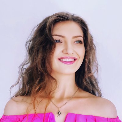 KateHets's profile picture. Crafting smart design systems that drives businesses forward | Logo Design | Visual Identity | DM me for details or custom design inquiries