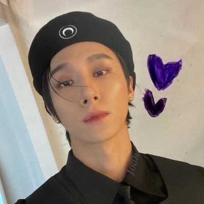 ScentLike_Laven's profile picture. 