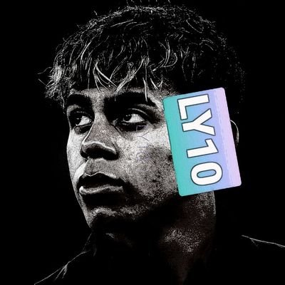 ammehuh's profile picture. born in 🇺🇬|| @FCBarcelona|| ⚽️
me ✈🏘in 5 year 🚀HAPPY FESTIVE SEASON everyone🎄🎉🎊🎆🥂