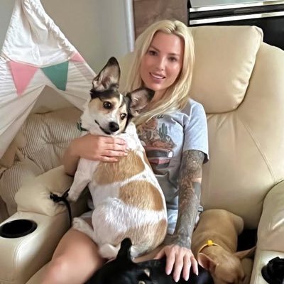 JWaver96176's profile picture. 