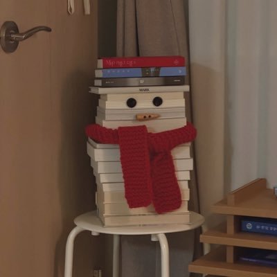 TreeInfinite's profile picture. 🐱🐯 🪐📚💜🎨🧘‍♀️ Exchanging thoughts