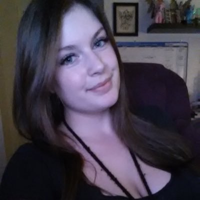 LottMary13's profile picture. I see you 😏🌈
Someone’s giving me 
major heart eyes right now 💘👀”