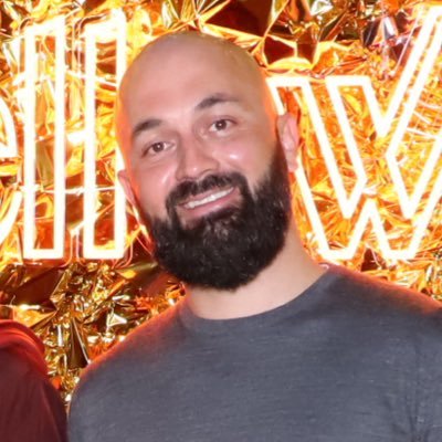 raremaxi's profile picture. Building an AI-powered bank & business suite for adult creators