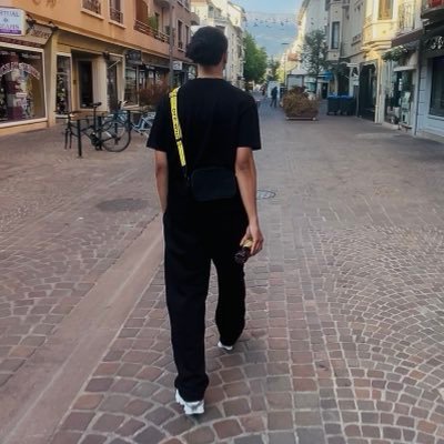 _bllko's profile picture. 