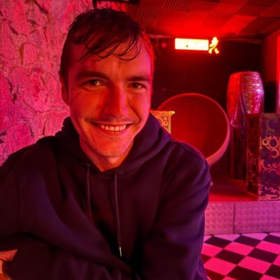 book_javi's profile picture. 🇮🇨 33 años y seguimos sumando. 😊✌️ Adicto a los buenos momentos que me da la vida 📚📸 ✈️