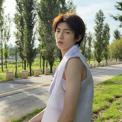 moonairene's profile picture. tiktok acc : @kaletysi

perthsanta's