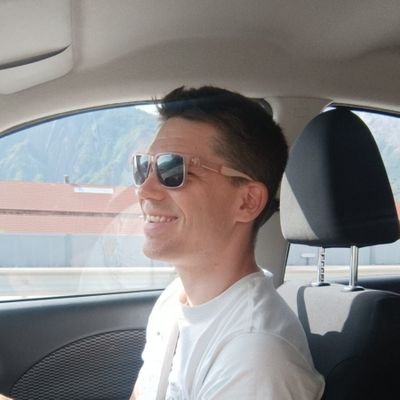 Perlutti's profile picture. 🚩✊ Marxiste révolutionnaire à @Revpermanente 
📢 Syndiqué CGT 
👨‍⚕️Assistant social dans une clinique du Mans