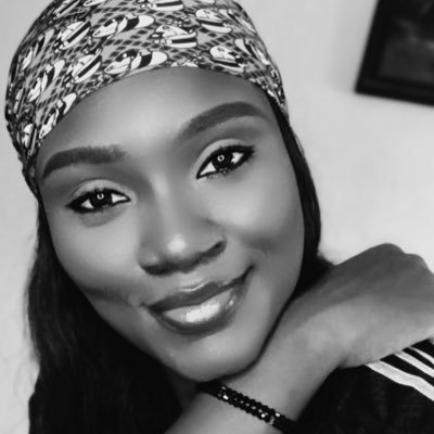 Olami_deeEbony's profile picture. Interior designer |•| |•| Modern furnitures|•|•|•| window blinds|•|•| Curtains. |•| Free installation anywhere in Lagos. Instagram @Maydeeinteriors