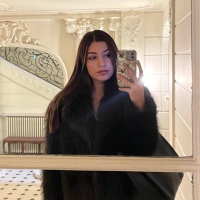 ninyxxxo666's profile picture. i lov🍸 odka • INFJ • alexandermcqueencoholic •