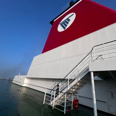 k7xh3t's profile picture. B1 インカレで京大百合研/離島旅オタク✈️🚢/ゾンサガ､京アニ好き