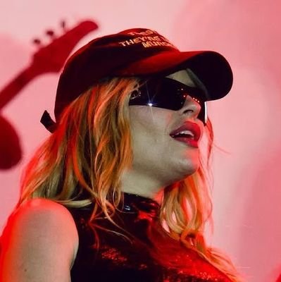 livsonza_'s profile picture. it's all chaos, fuck everybody | @lmjmouth_