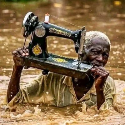 tomiwaXXXV's profile picture. I’m at peace. ✂️🧵 Fashion Designer (Chief Executive Officer) Teslar Couture