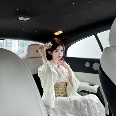 mjyty93336615's profile picture. 