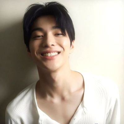 theonlykeonho's profile picture. #CORTIS esp 🐶  —  bxb shipper please DNI 🚫