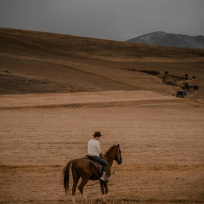 JaeonStar's profile picture. Chasing progress, not perfection.