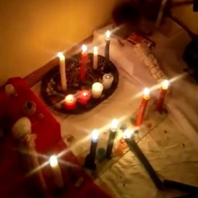 PsychicSarah11's profile picture. Psychic& astrologist reader🔮 Spiritual coach author 📚 Give helps on career✨. finances.💰 relationship💜.spells 🌙. candles 🕯️. healings 🌞. . crystals ☪️