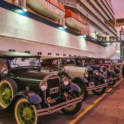 FMECarsBuses_BA's profile picture. BA • City Tours in Time Machines                            
♿️
Accesible Vehicles Available                             
   ⏳️
S i n c e  1 9 9 5 
IG @fmeautos