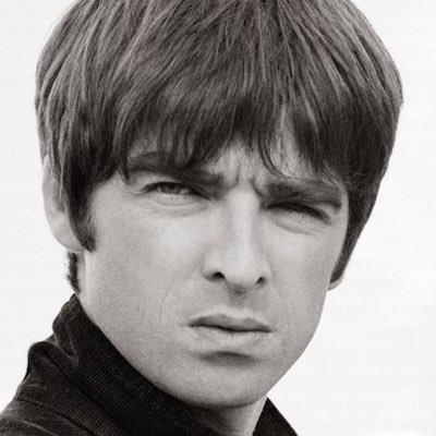 carolinagporto's profile picture. in the right place at the wrong time