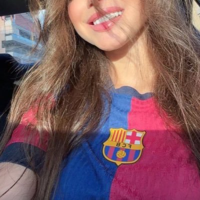 HODHOD10_'s profile picture. من كان يحلمُ بِالسماء فإنني في قلب برشلونة وجدتُ سَمائي💙❤️#تحيا_برشلونة #lamineyamal👑Hbb