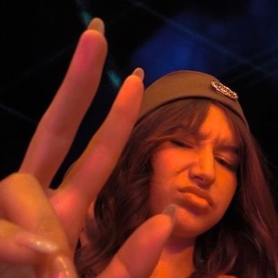 vaksiona's profile picture. 