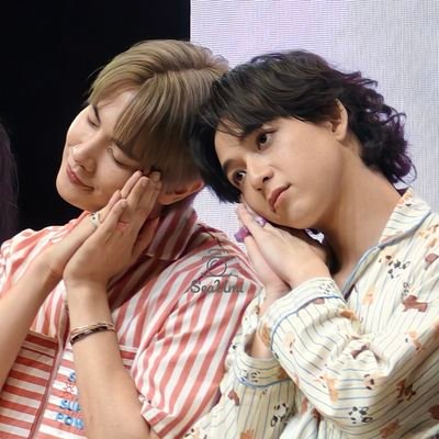 LoveLoveBZ21_1's profile picture. แอคเก่า @LoveLoveBZ21
เหนือเมน = บินนี่🇰🇷 & 9️⃣🇹🇭
เมน🇨🇳 = #xiaozhan #WangYibo #bjyx
เมน🇹🇭 = #บาสเด็กอ้วนที่แท้จริง #maxky_rp #MaxkyBas #6CODE