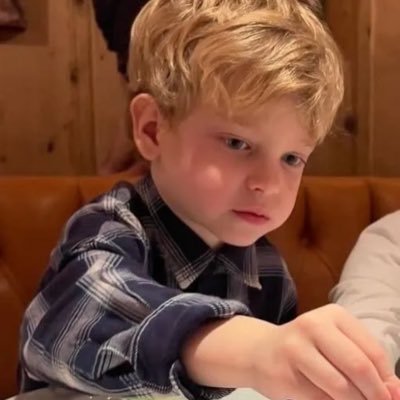 XpertRetri18067's profile picture. 