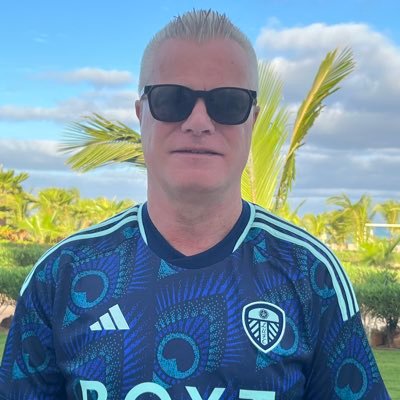 LeaEdge's profile picture. Manager of Whitchurch Alport Women @AlportWFC ⚪️🔴 Leeds United 🤍💛💙, Miami Dolphins 🐬🐬. Winning doesn’t really matter as long as you win. Views all mine.