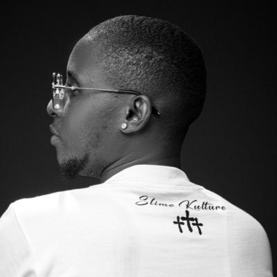 theunregulardj's profile picture. The Unregular DJ | Pro DJ from 🇳🇬 | Club, Mobile & Festival | Mixes & Bookings: ⤵️