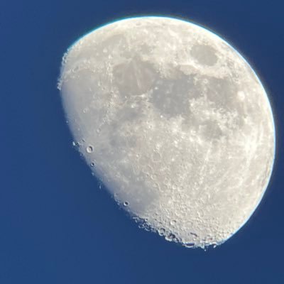 LookingBack22's profile picture. Very ordinary retired Brit.