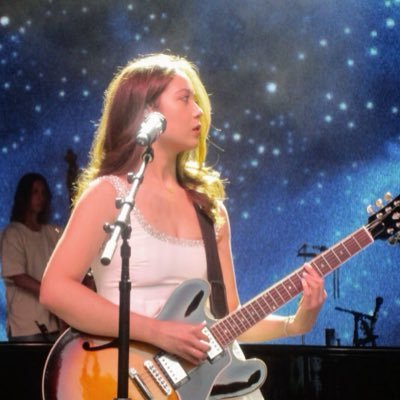 lifetimesonvine's profile picture. 𐙚⋆°💌🤍✒️｡⋆♡ life is prettier than it may seem  gracie, laufey and taylor own my soul