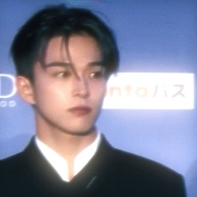 zeeooxz's profile picture. 