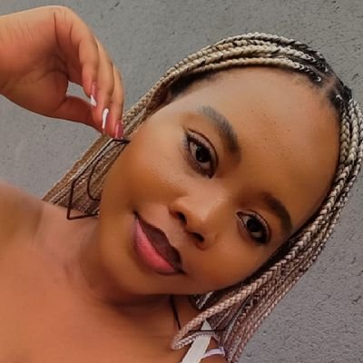 LufunoHoney's profile picture. 12:12 🕯