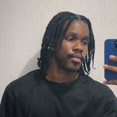 mista_ezra's profile picture. Scientist | Cinephile