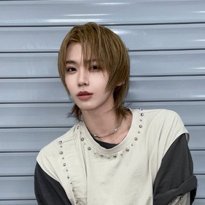 yamyumzzz's profile picture. solely for ahof | 피노키오는 거짓말을 싫어해