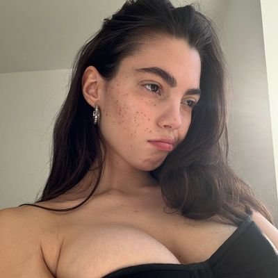 LilDiana20's profile picture. Diana ⋆ Like an Retweet ⋆ Don't DM, I'm not on drugs.❤︎