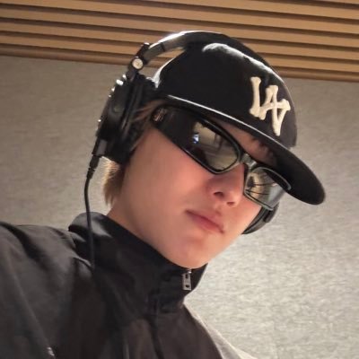 woodzjeon's profile picture. FAN ACCOUNT | works at @woodzwon | mostly active on telegram @woodzni