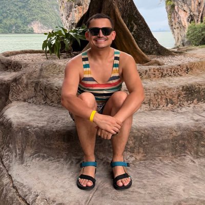 DivoAndTheCity's profile picture. 📍 New York City ✈️ World Traveler 💃🏽 All Things JLo 🇵🇷 Boricua, Wepa!