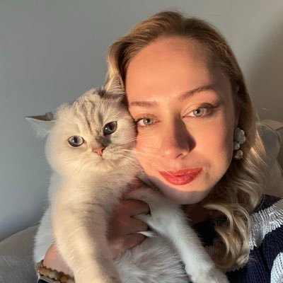 simgeslmzade's profile picture. 