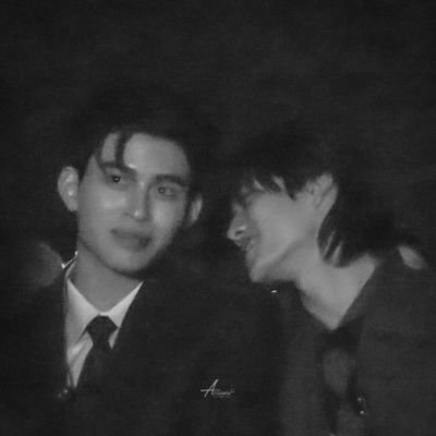 Nlertratkosumm's profile picture. ⱼᵤₛₜ bₑᵢₙg wₕₒ ᵢ ₐₘ ✴ ᵣₑₐdᵢₙg ₐᵤ ₂₄/₇
                                                    ₘᵤₗfₐₙd bcₛ ᵢ ₗₒᵥₑ ₜₕₐᵢ bₒyₛ‼️⚠️