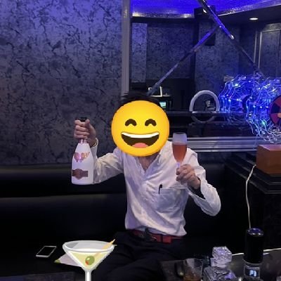 cmajorseino's profile picture. アイドル運営スーパーヘルパー＆大船ラウンジ経営個人垢
周りの人の温かさに触れゆっくりと成長中✨
飲んでる時の戯言は後に削除