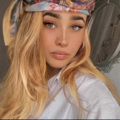 megssr_'s profile picture. 