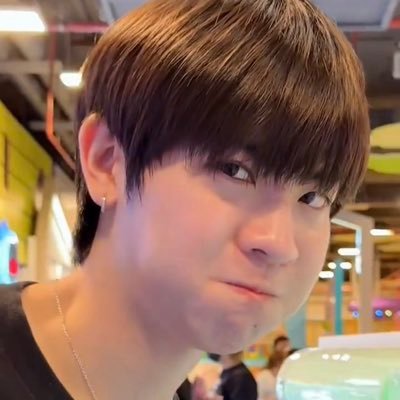 qnrmaee's profile picture. 𝑇ℎ𝑖𝑠 𝑖𝑠 𝑎 𝑏𝑖𝑔 𝑤𝑜𝑟𝑙𝑑, 𝑡ℎ𝑎𝑡 𝑤𝑎𝑠 𝑎 𝑠𝑚𝑎𝑙𝑙 𝑡𝑜𝑤𝑛. 🍎🐛🚂~