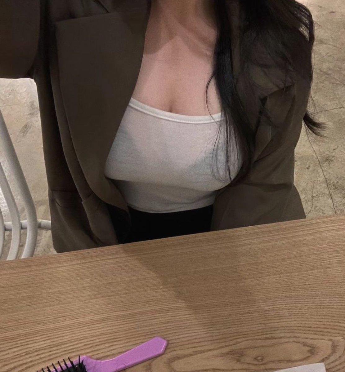 DaringYeti5836's profile picture. 19/INFP/ⓙcup/猫タイプ/音大1/学校ではただのインキャです🫣