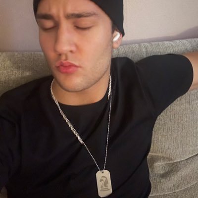 MatheoWollberg's profile picture. Hyper-Athlete | HIT- Advocate | Investor/gambler | TRW Student | Sweden 📍